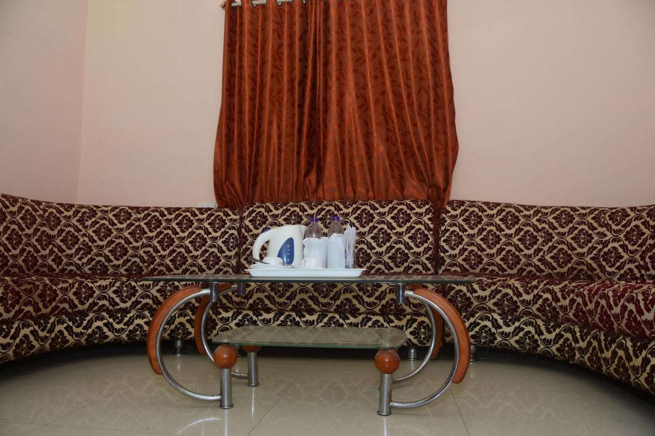 Hotel Om International Bodh Gaya Exterior photo