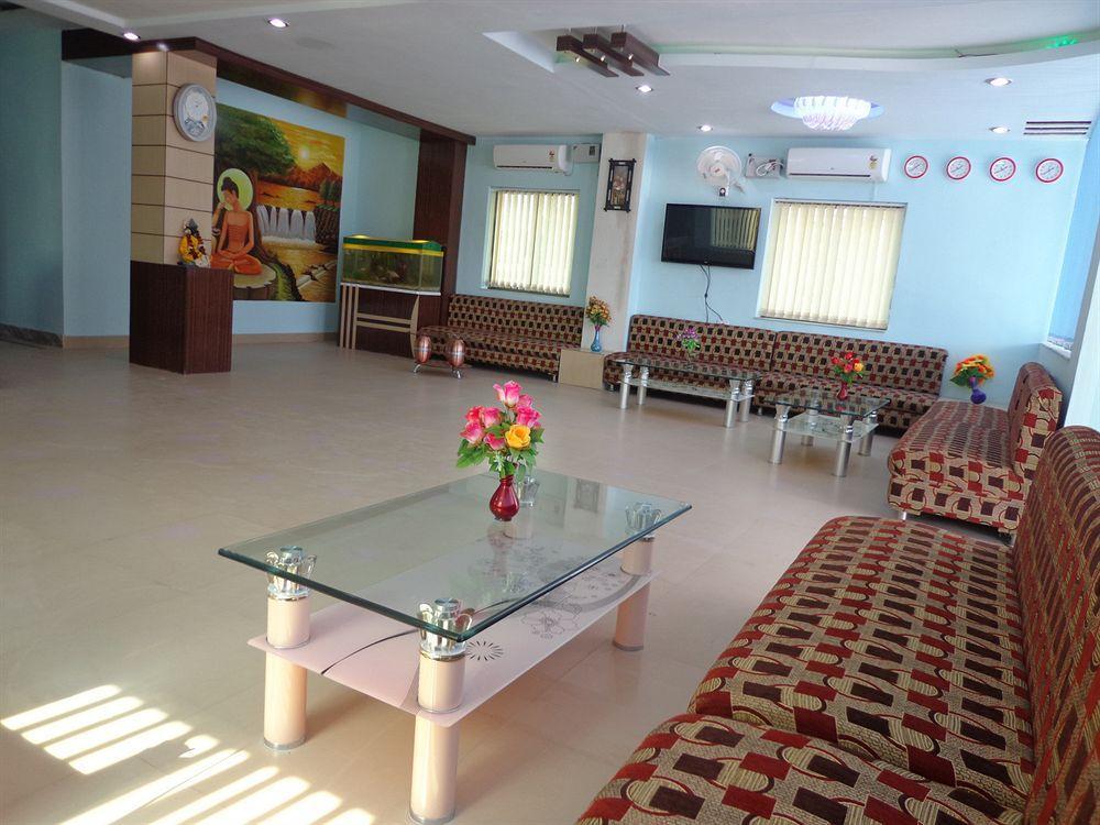 Hotel Om International Bodh Gaya Exterior photo